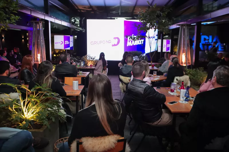 O Mídia Market Roadshow é reconhecido por oferecer um ambiente descontraído e inspirador, ideal para a troca de ideias e o fortalecimento de conexões estratégicas entre anunciantes, agências e veículos de comunicação.